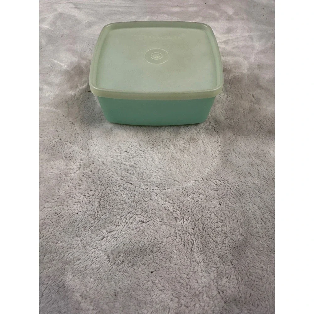Vintage Tupperware Seafoam Green Square Bowl with Lid 511-7 Made in USA 5.5 Inch